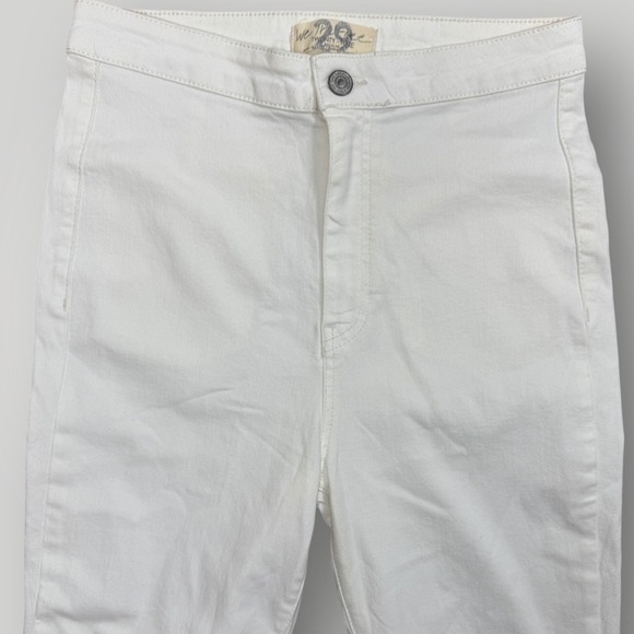 We the Free People High Rise Flare Bell Bottom Jeans Women Size 29 White - Picture 4 of 9
